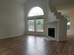 6717 Carrington Dr, Unit 1600-03-208 in Plano, TX - Foto de edificio - Building Photo