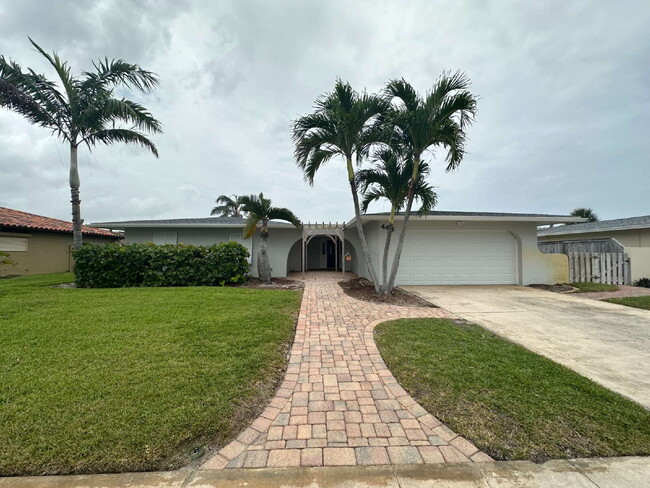 property at 443 Port Royal Blvd