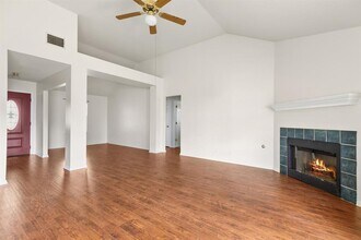 106 Wisteria Dr in Georgetown, TX - Building Photo - Building Photo