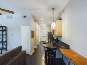 1602 Elgin St in Houston, TX - Building Photo - Building Photo