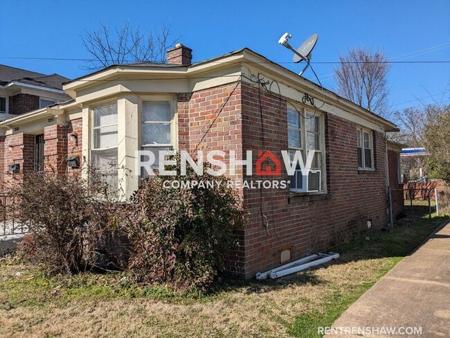 2390 Forest Ave in Memphis, TN - Building Photo - Building Photo