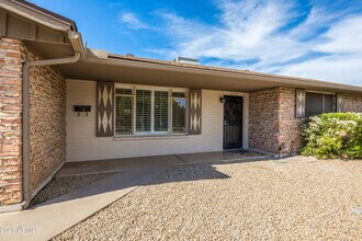 8520 E Roma Ave in Scottsdale, AZ - Building Photo - Building Photo