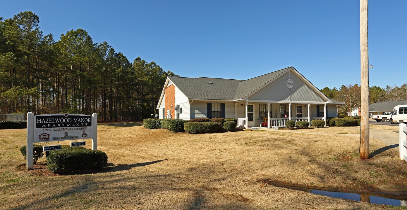 Hazelwood Manor in Johnston, SC - Building Photo