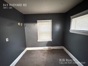 849 Rudyard Rd in Cleveland, OH - Building Photo - Building Photo