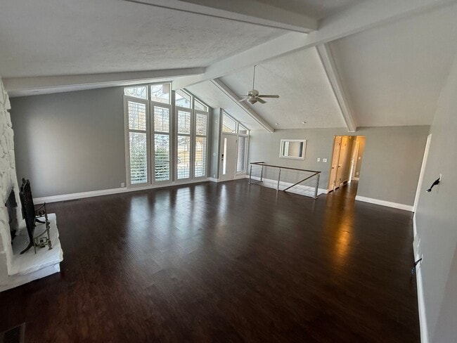 property at 2466 Green Oaks Dr