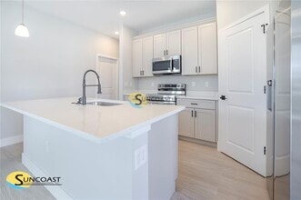 16837 SW 47th Court Rd in Ocala, FL - Foto de edificio - Building Photo