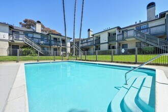 Elan Sandcastle Shores in Carlsbad, CA - Foto de edificio - Building Photo