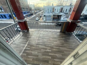 727 S 56th St in Philadelphia, PA - Building Photo - Building Photo