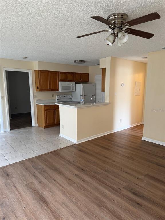 1077 S Hiawassee Rd in Orlando, FL - Building Photo - Building Photo