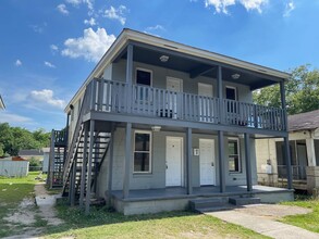 824 E Polk St in Baton Rouge, LA - Building Photo - Building Photo