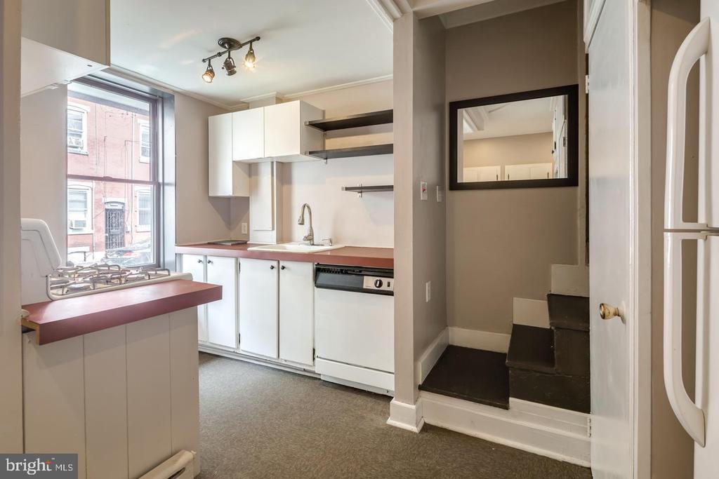 2553 Salmon St in Philadelphia, PA - Building Photo
