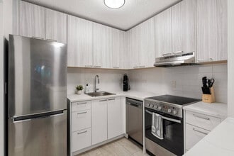 1855 W 2nd Ave in Vancouver, BC - Building Photo - Building Photo