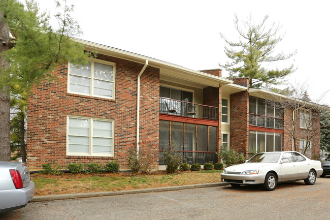 Chatsworth Park Apartments