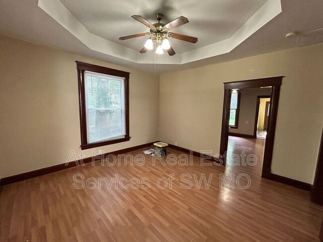 818 W Monroe Terrace in Springfield, MO - Building Photo - Building Photo