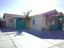 245 N 23rd St in Las Vegas, NV - Building Photo