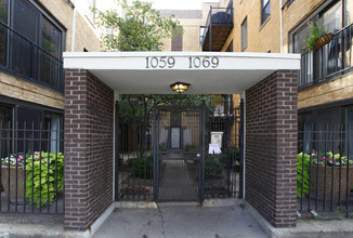 Foster-Winthrop Condominium in Chicago, IL - Foto de edificio - Building Photo