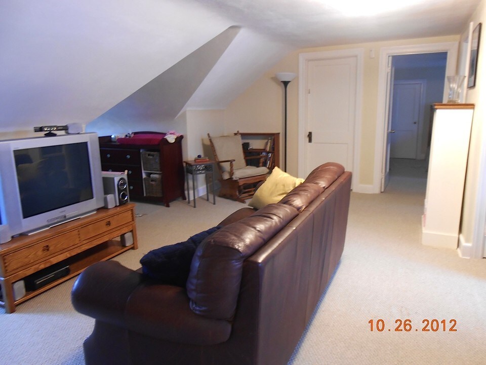 3811 Chatham Cir in Norfolk, VA - Building Photo