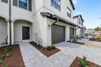 14824 Lyla Ter in Bradenton, FL - Foto de edificio - Building Photo