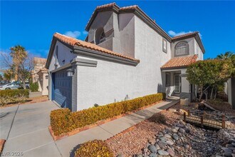 3464 Summersprings Dr in Las Vegas, NV - Building Photo - Building Photo