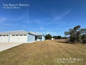 8145 Cozumel Ln in Sebring, FL - Building Photo - Building Photo