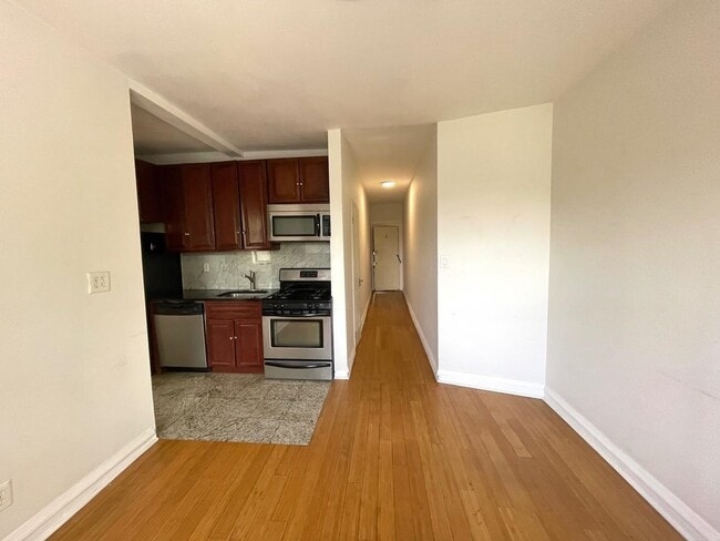 57 Corbin Ave in Jersey City, NJ - Building Photo - Building Photo