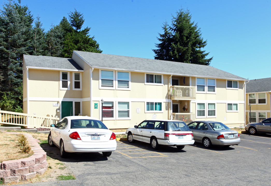 Centennial Apartments in Bremerton, WA - Foto de edificio