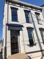 906 Saratoga St, Unit 1