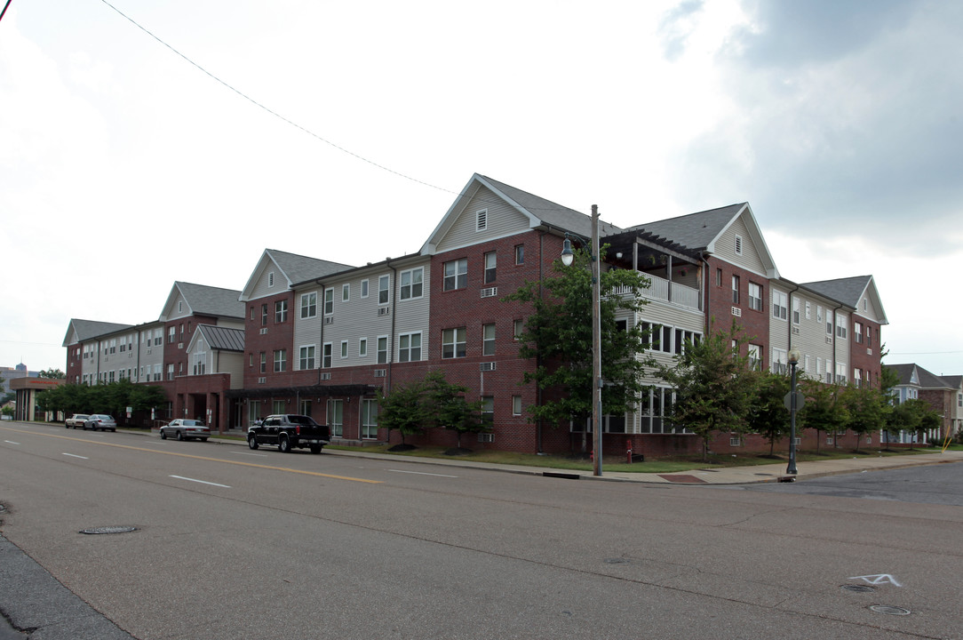 Magnolia Terrace in Memphis, TN - Building Photo