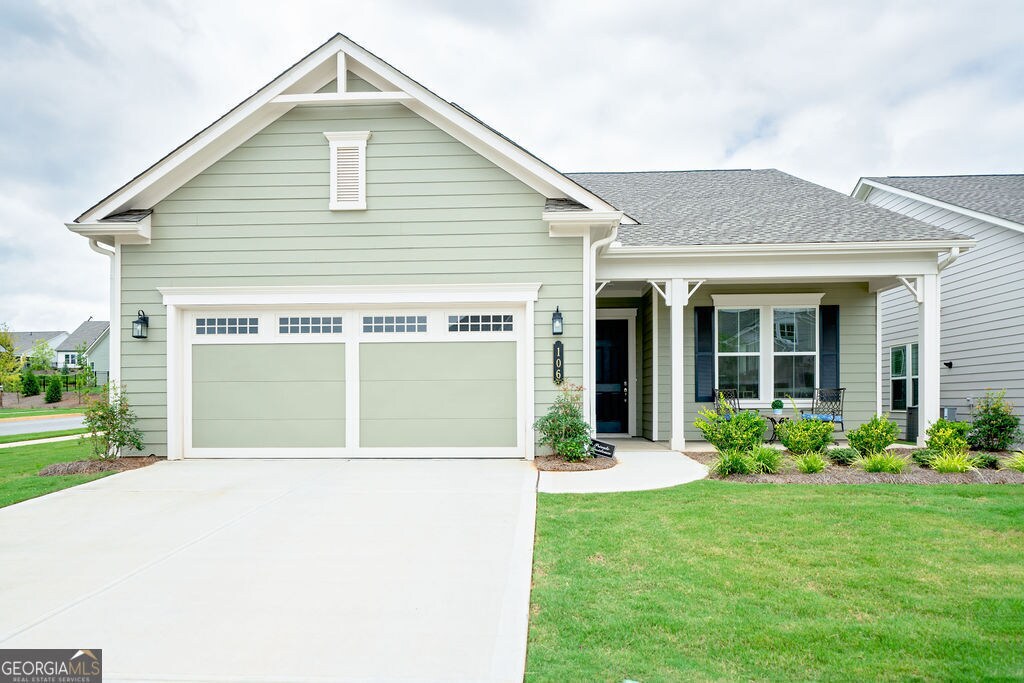 106 Cresswind Blvd in Newnan, GA - Building Photo