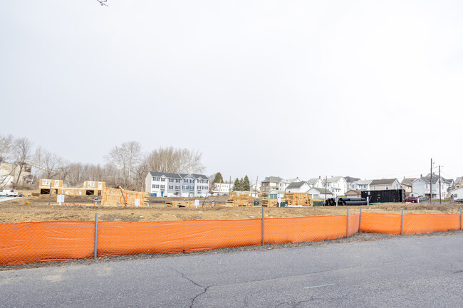 Ryan Homes at Northampton Crossing Townhomes in Northampton, PA - Building Photo - Building Photo