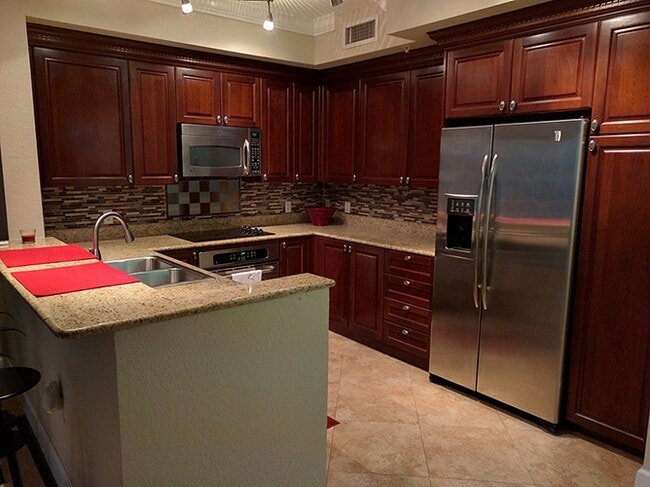 3210 Renaissance Way, Unit 210 in Boynton Beach, FL - Foto de edificio - Building Photo