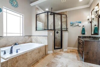 185 Capetown Way in Montgomery, TX - Building Photo - Building Photo