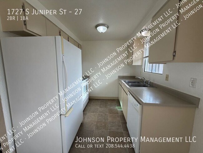 1727 S Juniper St in Nampa, ID - Foto de edificio - Building Photo