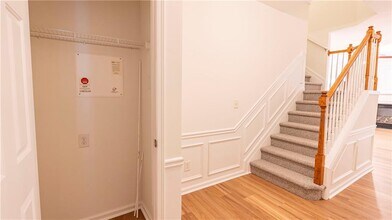 2070 Hailston Dr NW in Duluth, GA - Building Photo - Building Photo