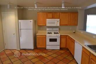 6249 W Southgate St in Phoenix, AZ - Building Photo - Building Photo