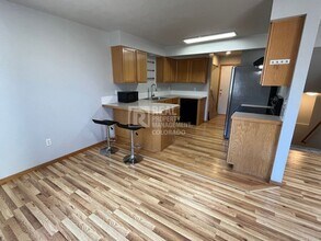 1044 Winona Cir in Loveland, CO - Building Photo - Building Photo