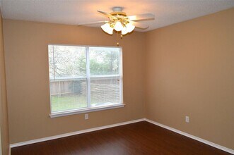 2014 Carriage Club Dr in Cedar Park, TX - Foto de edificio - Building Photo