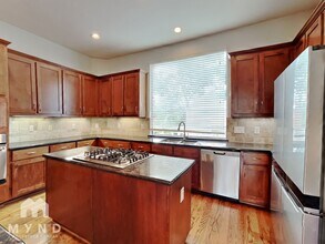 6909 Staffordshire Blvd in Houston, TX - Building Photo - Building Photo