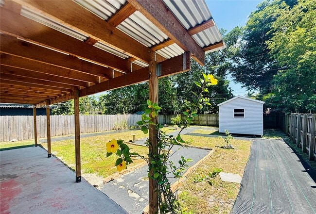 property at 2318 Dewey St