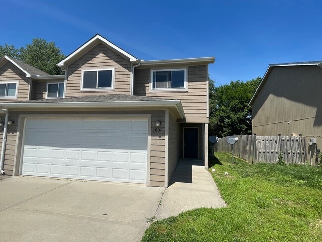 property at 2606 Deerfield Blvd