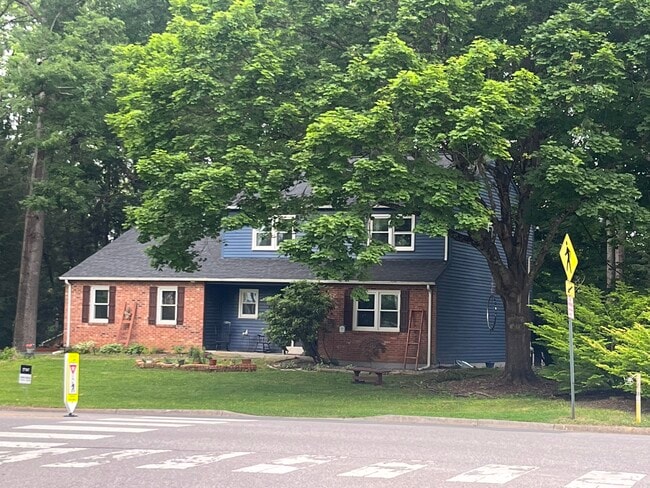 2803 Tall Oaks Dr in Blacksburg, VA - Building Photo - Building Photo