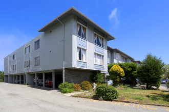 578 Clarinada Ave in Daly City, CA - Foto de edificio - Building Photo