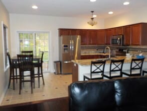 137 Whisper Ridge Dr in Port Matilda, PA - Building Photo - Building Photo