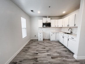 4141 Teal St in Bakersfield, CA - Building Photo - Building Photo