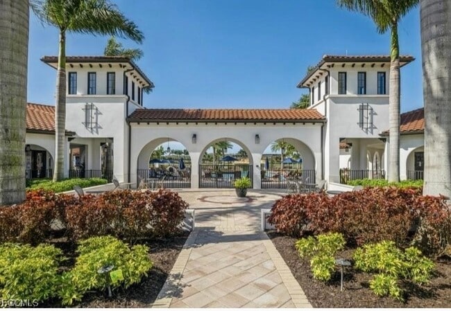 11784 Grand Belvedere Way