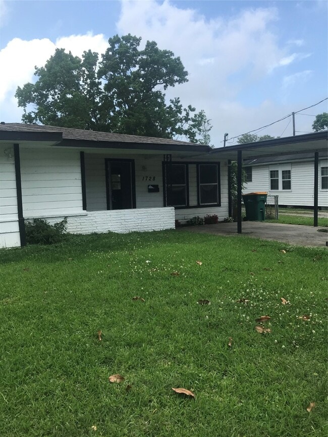 property at 1728 Kansas St