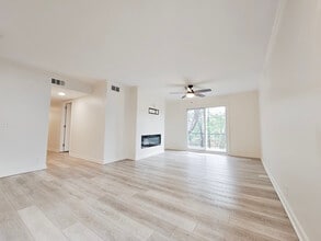 601 Boyd Mill Ave in Franklin, TN - Foto de edificio - Building Photo