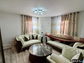 163 Beechwood Ave in Torrington, CT - Building Photo - Building Photo