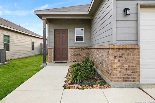 14631 Stirrup Trce, Unit 1201 in Elmendorf, TX - Building Photo - Building Photo