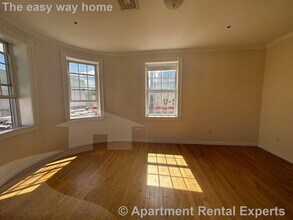 4 Bishop Allen Dr in Cambridge, MA - Building Photo - Building Photo